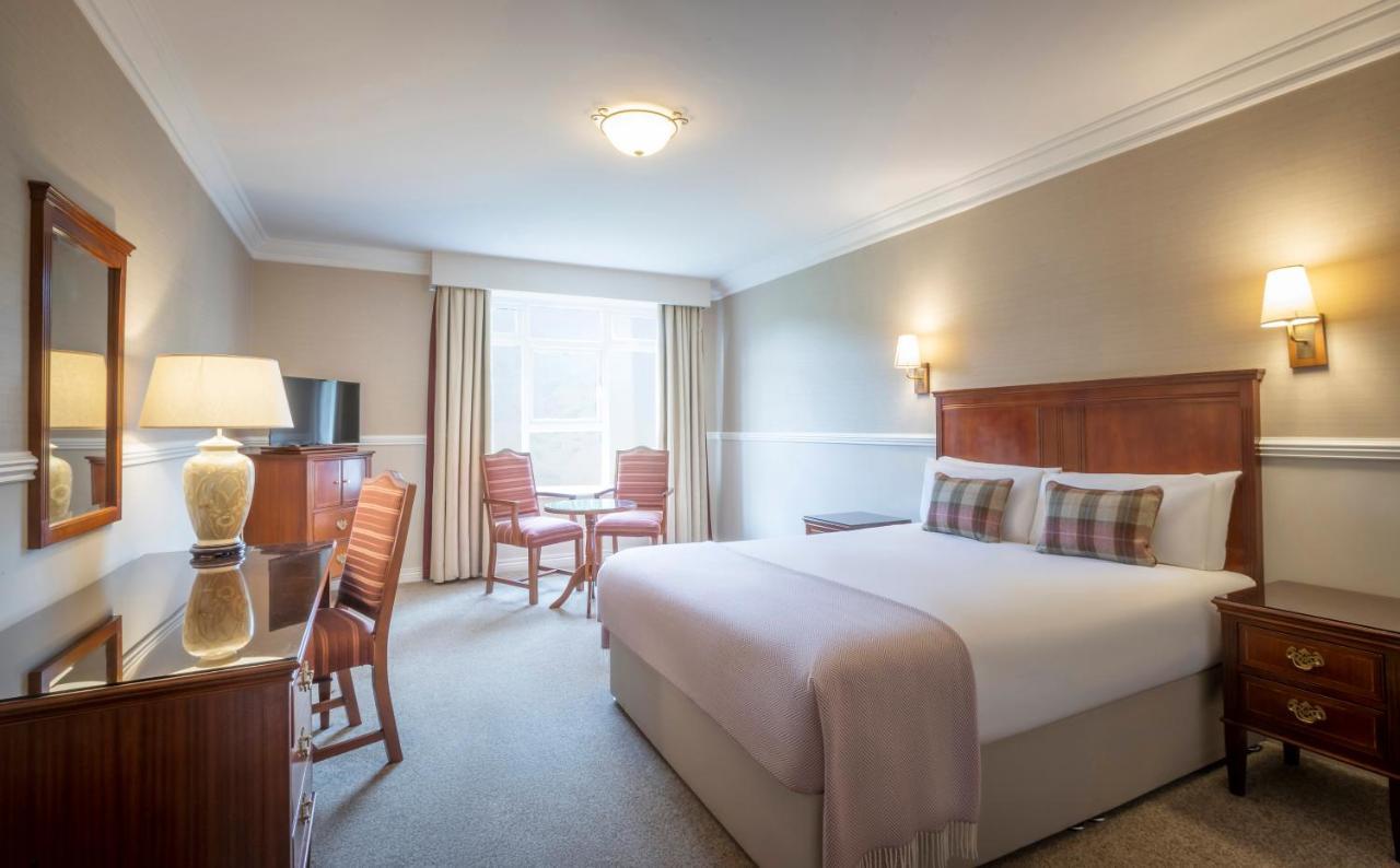 Court Yard Hotel Leixlip ภายนอก รูปภาพ