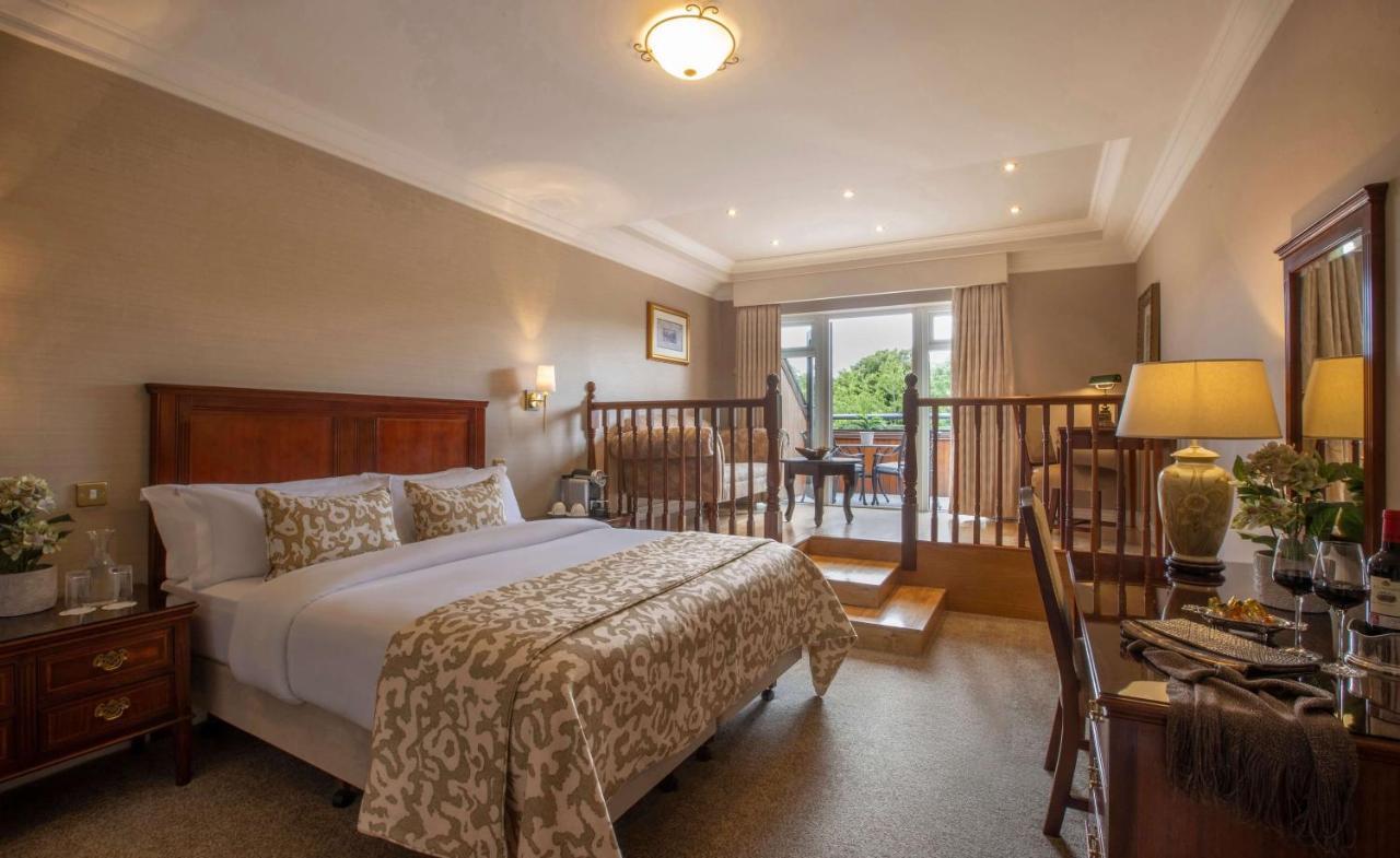 Court Yard Hotel Leixlip ภายนอก รูปภาพ