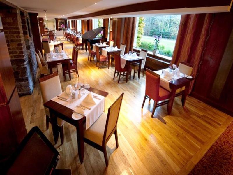 Court Yard Hotel Leixlip ภายนอก รูปภาพ