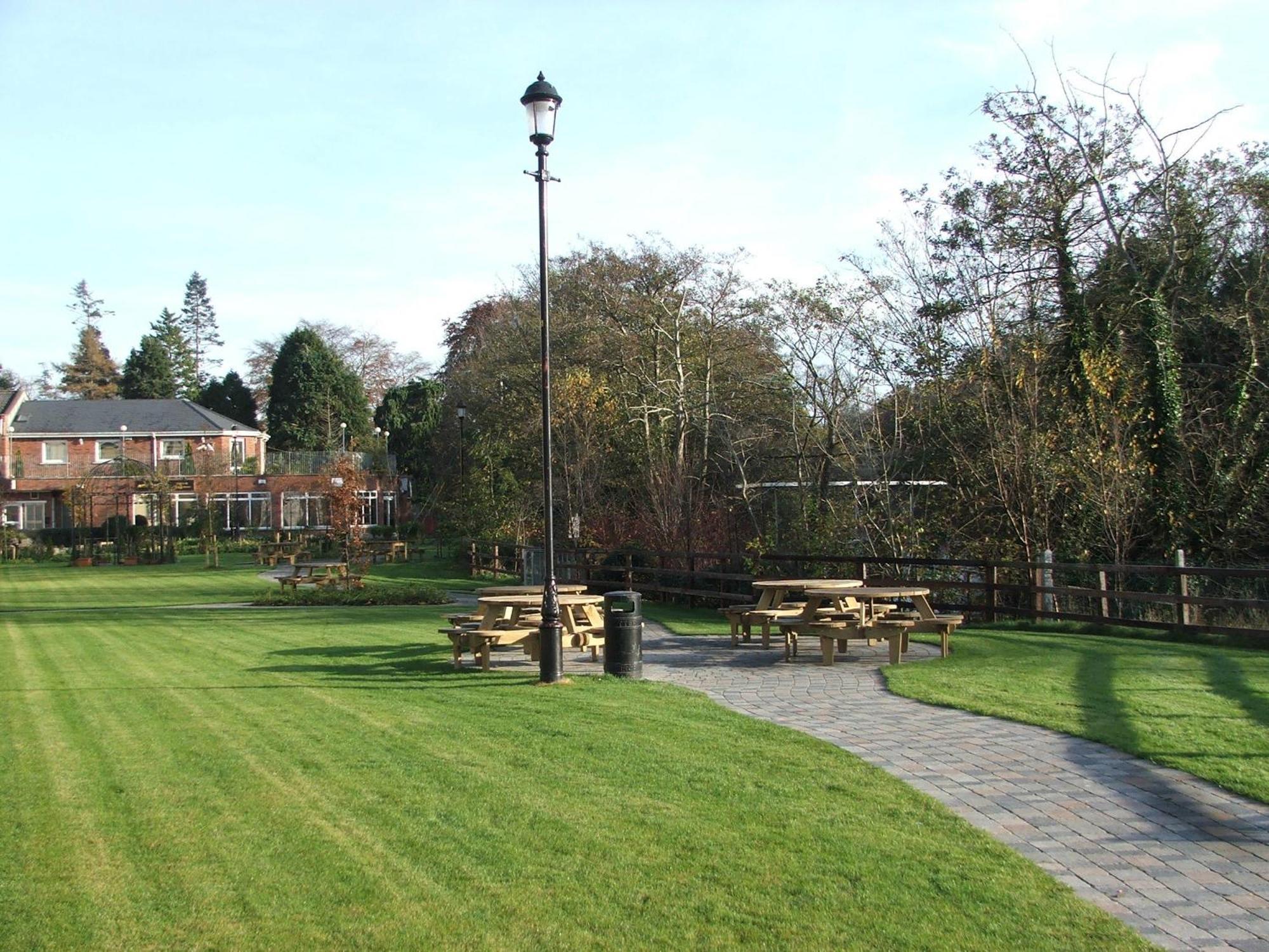 Court Yard Hotel Leixlip ภายนอก รูปภาพ