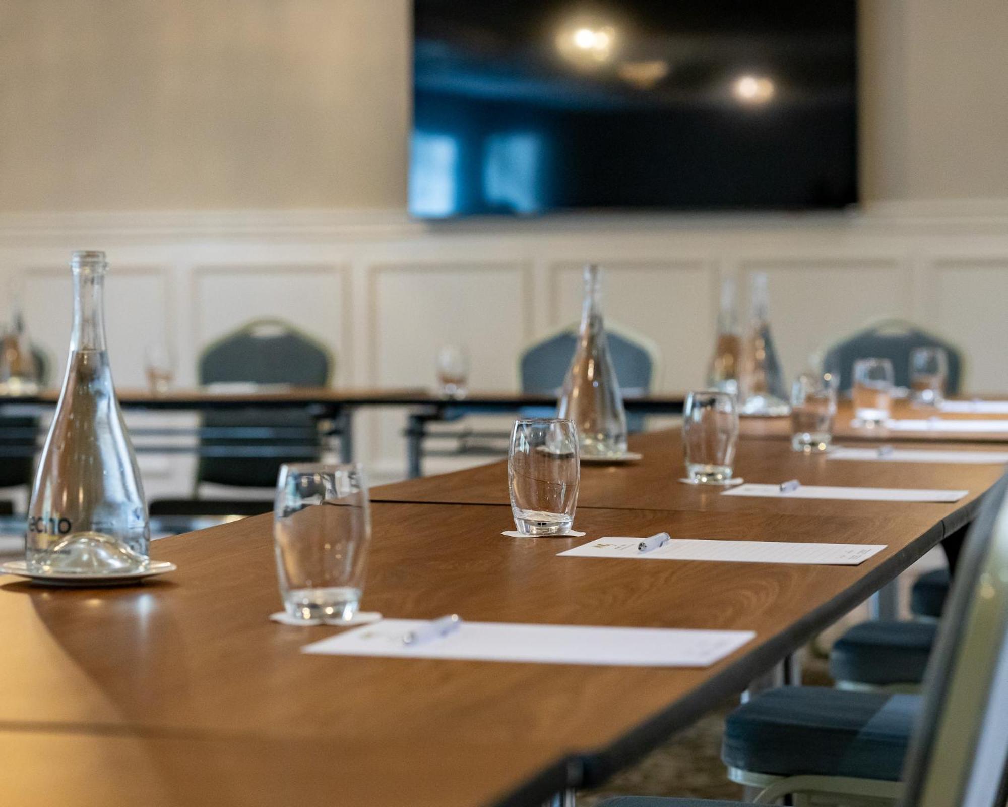 Court Yard Hotel Leixlip ภายนอก รูปภาพ